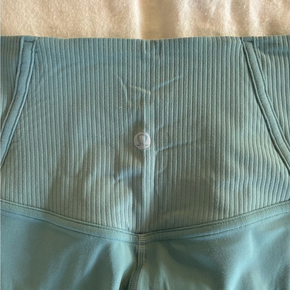 Lululemon leggings - Picture 4 of 5